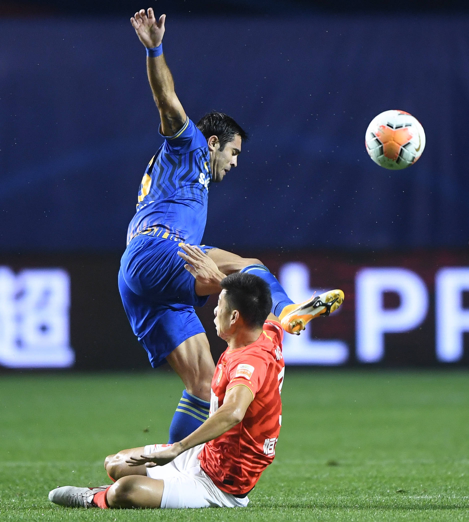 包含江苏苏宁对阵海啸,争取取胜力争三分的词条 包含江苏苏宁对阵海啸,争取取胜力争三分的词条