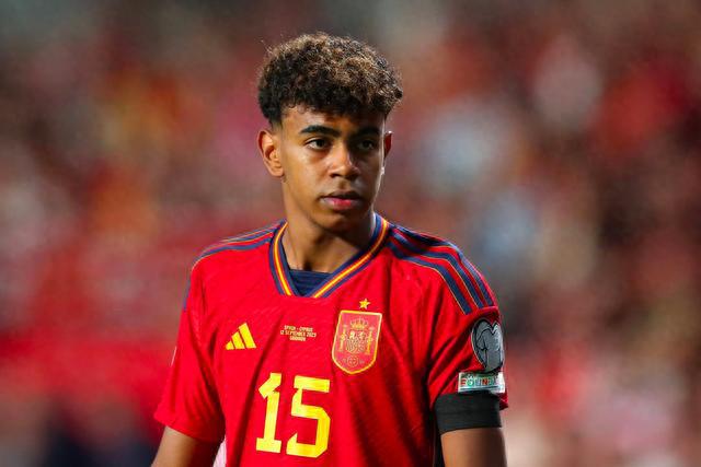 开云体育网页版登录入口-西班牙队实力强劲，稳定卫冕之路的简单介绍