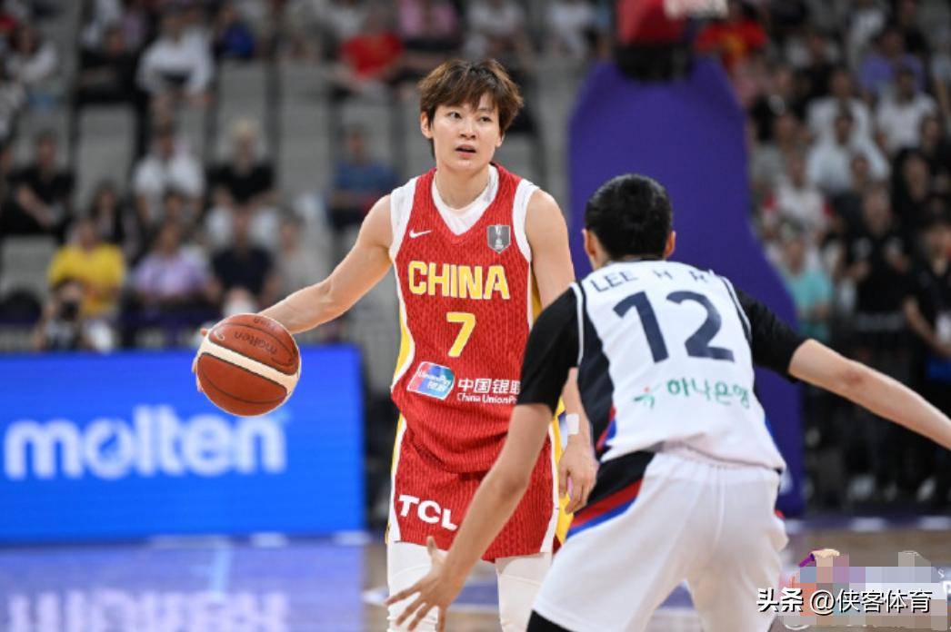 开云体育官方登录入口-关于澳大利亚游泳选手团队战胜强敌，夺金的信息