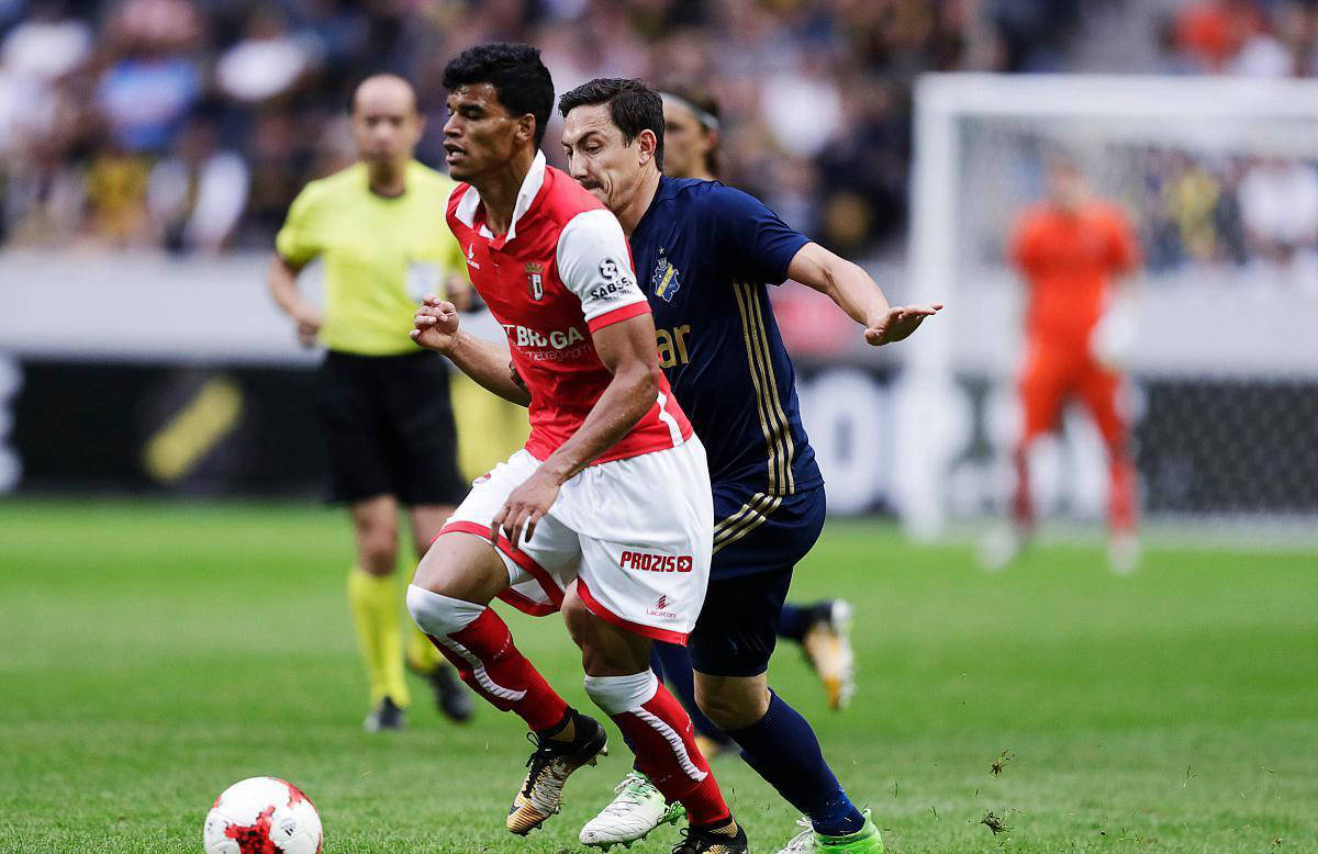 巴塞罗那与阿贾克斯-战平,错失宝贵胜机 巴塞罗那与阿贾克斯-战平,错失宝贵胜机