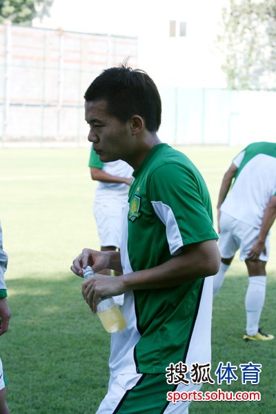 包含山东鲁能对阵河北可口可乐，全队士气高涨备战的词条