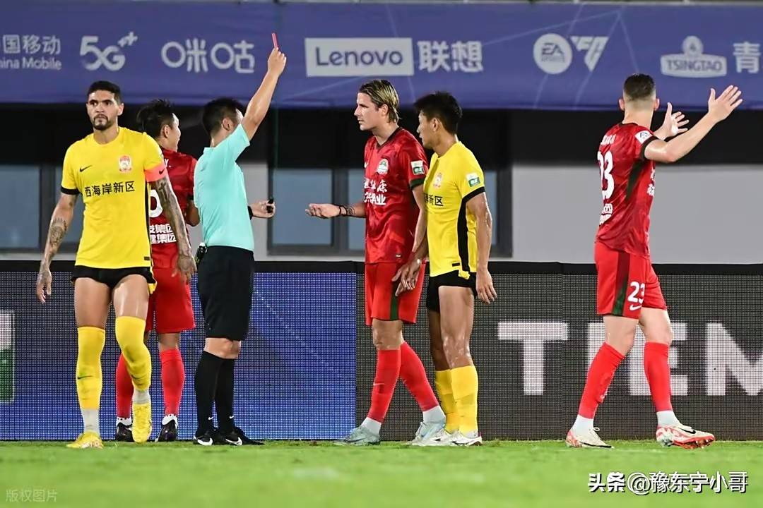 联赛首发方式改变，球队战术调整突显