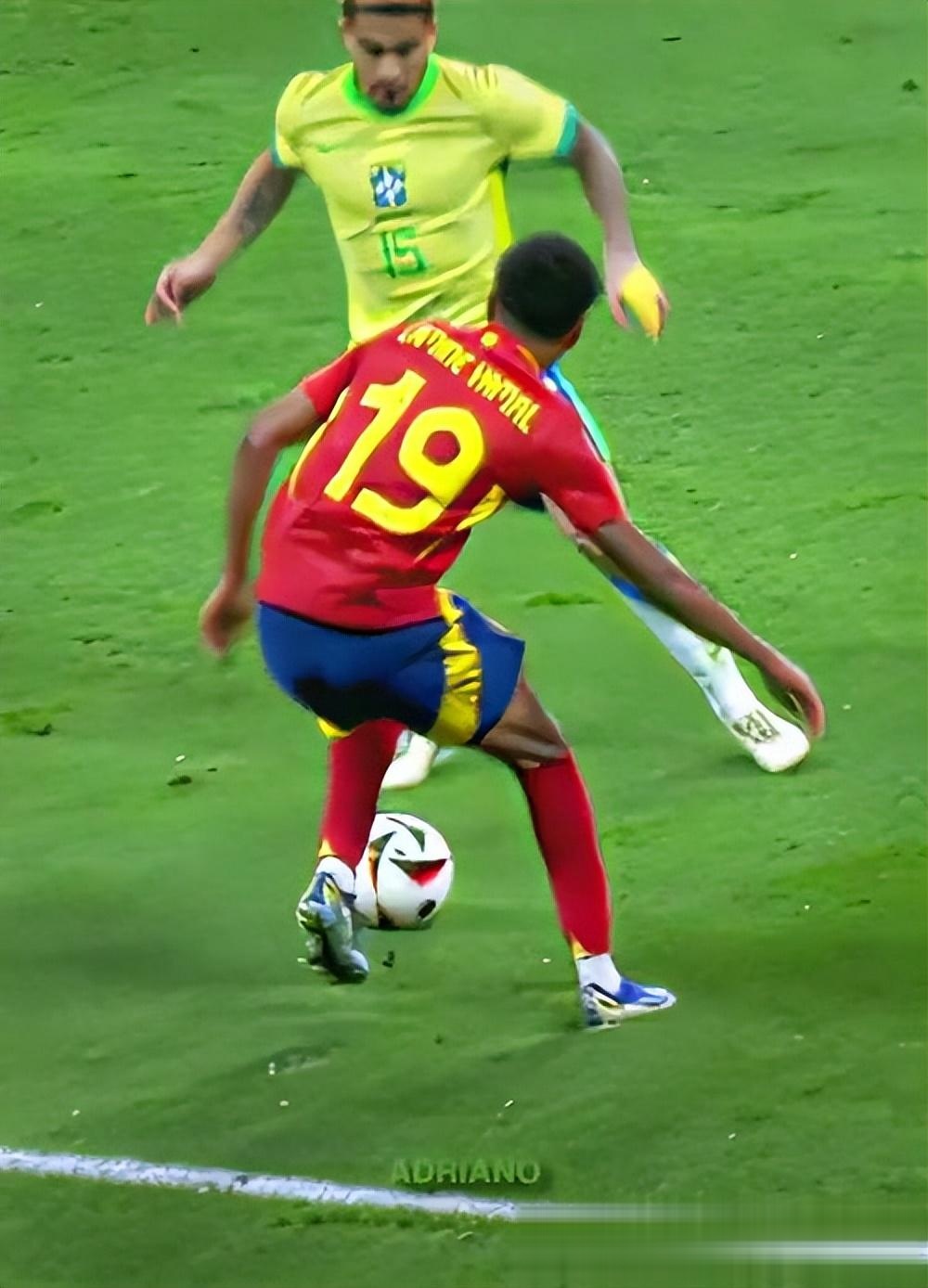 开云体育网页版入口-欧洲杯预选赛闹剧不断：球员身手足以惊艳的简单介绍