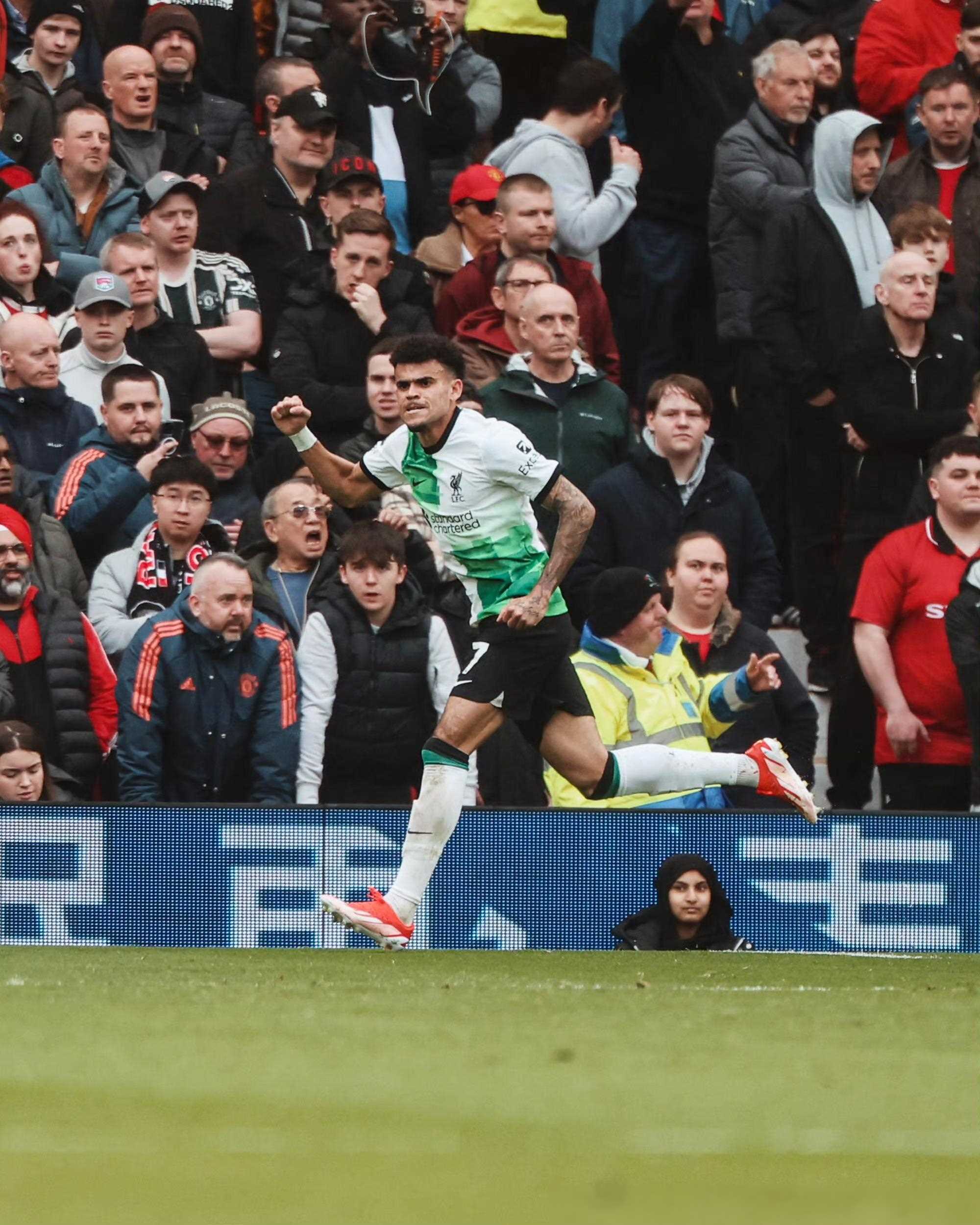 开云体育平台-阿森纳主场过关斩将，积分榜上升