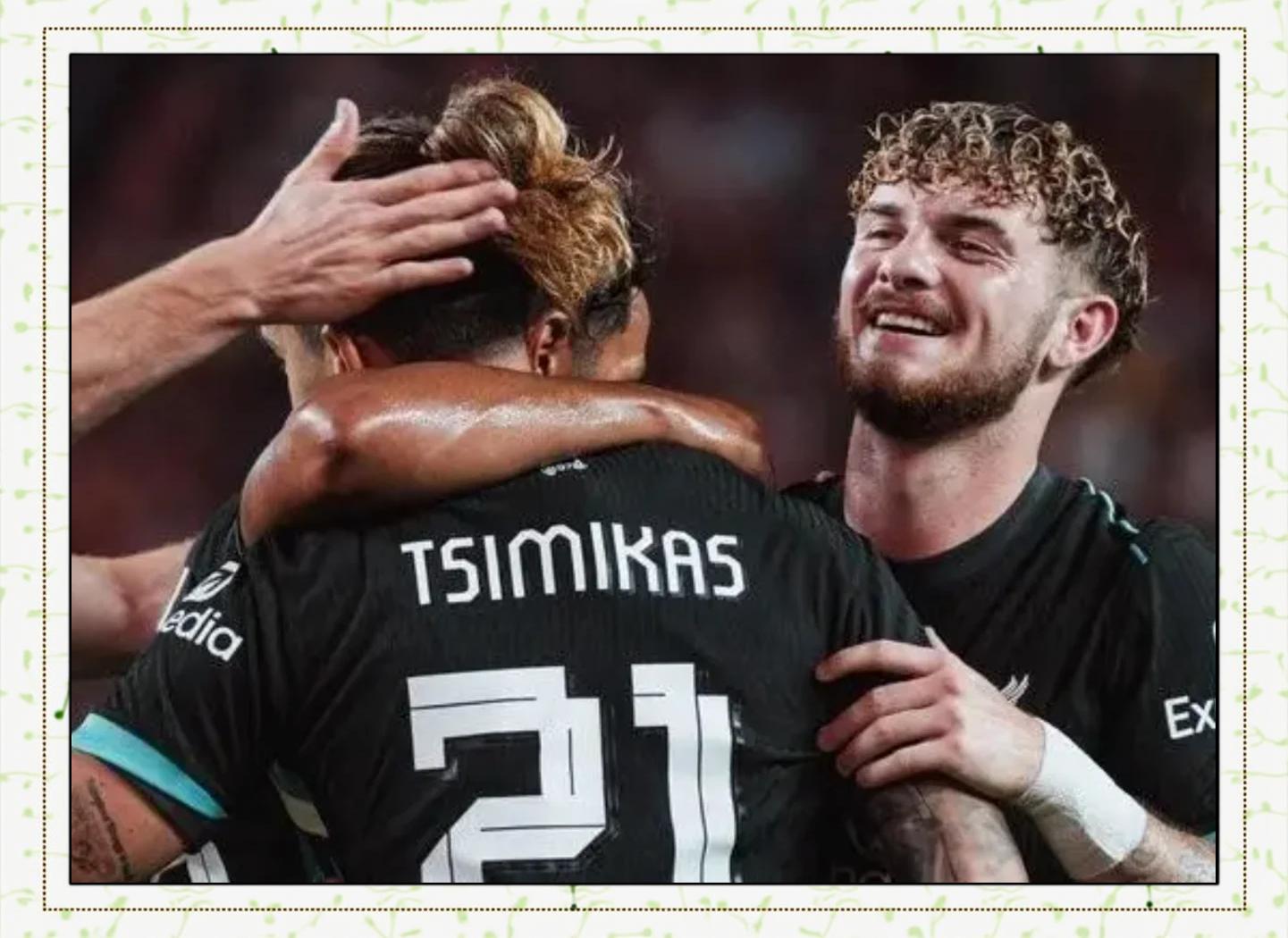 开云体育app下载-曼联客场逆转击败利物浦，取得关键三分