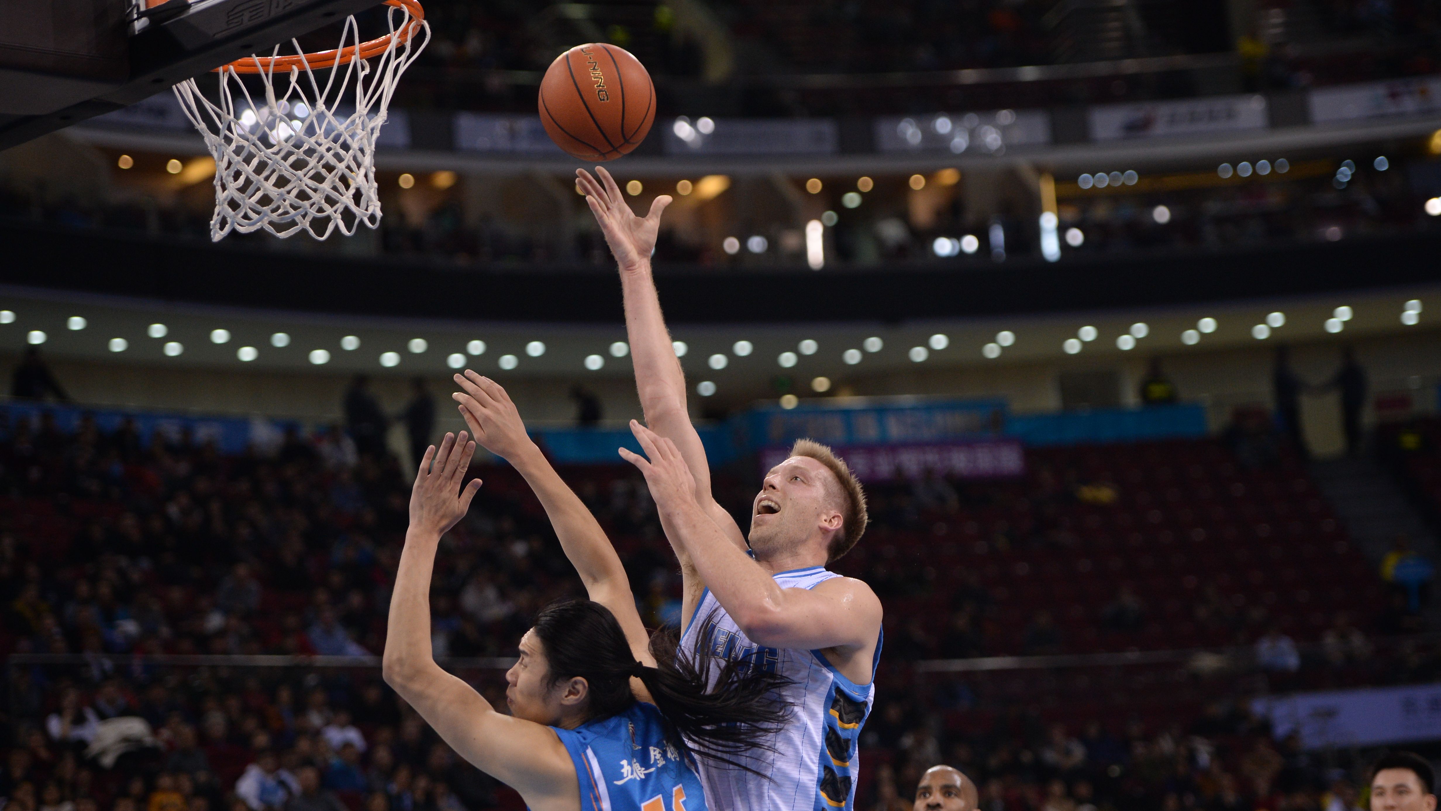 开云体育网页版登录入口-查尔顿大胜富勒姆，成功逆袭赢得赛季首场胜利的简单介绍