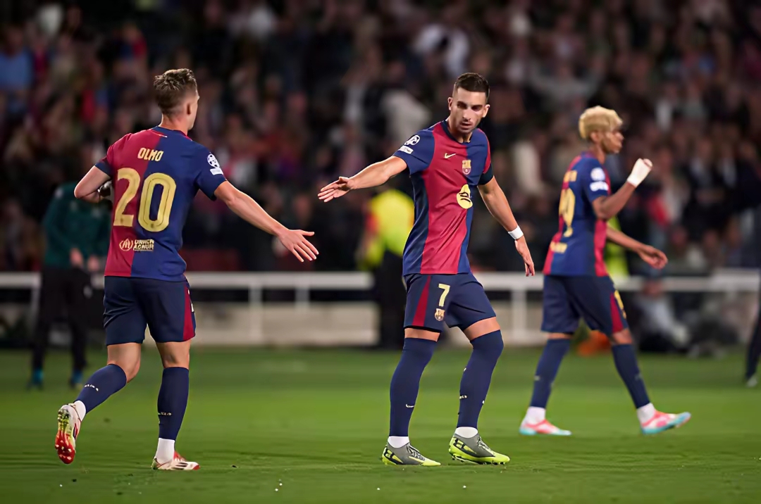 国际米兰签约巴萨前锋，增强射门能力