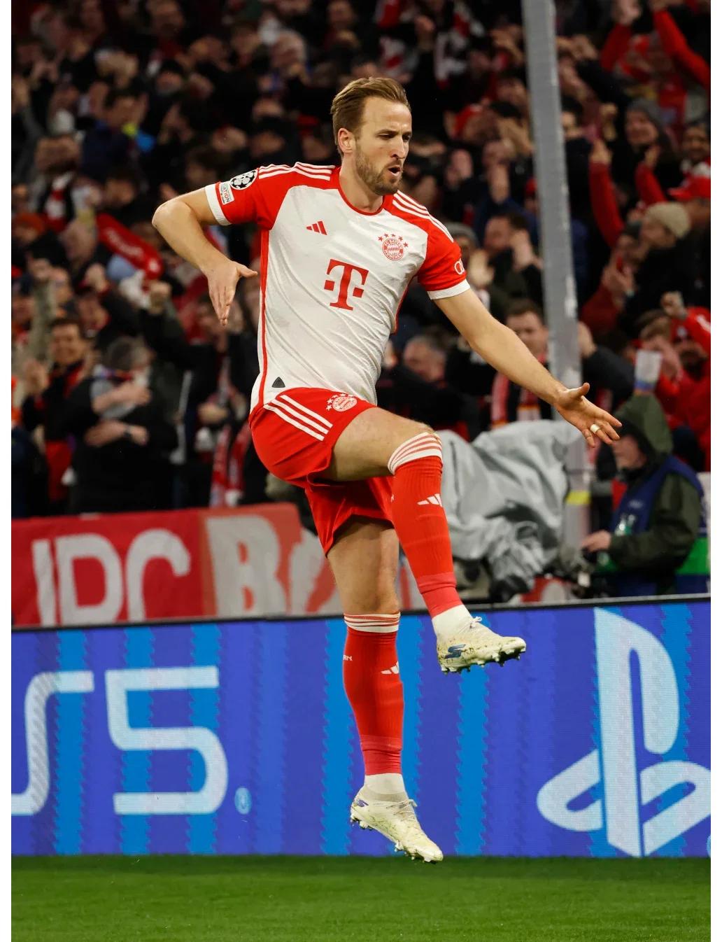 包含拜仁嘉年华旅程主谈，欧冠晋级盛况欢庆的词条