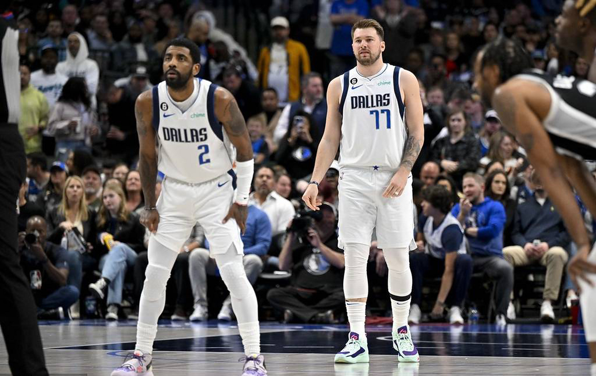 关于鱼腩之争！马刺转战老鹰巨头合力逆袭的信息