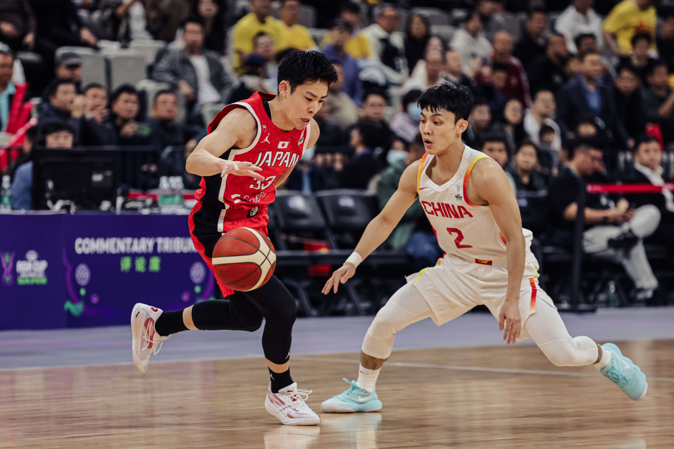 关于江苏男篮全队备战，迎接新的挑战的信息