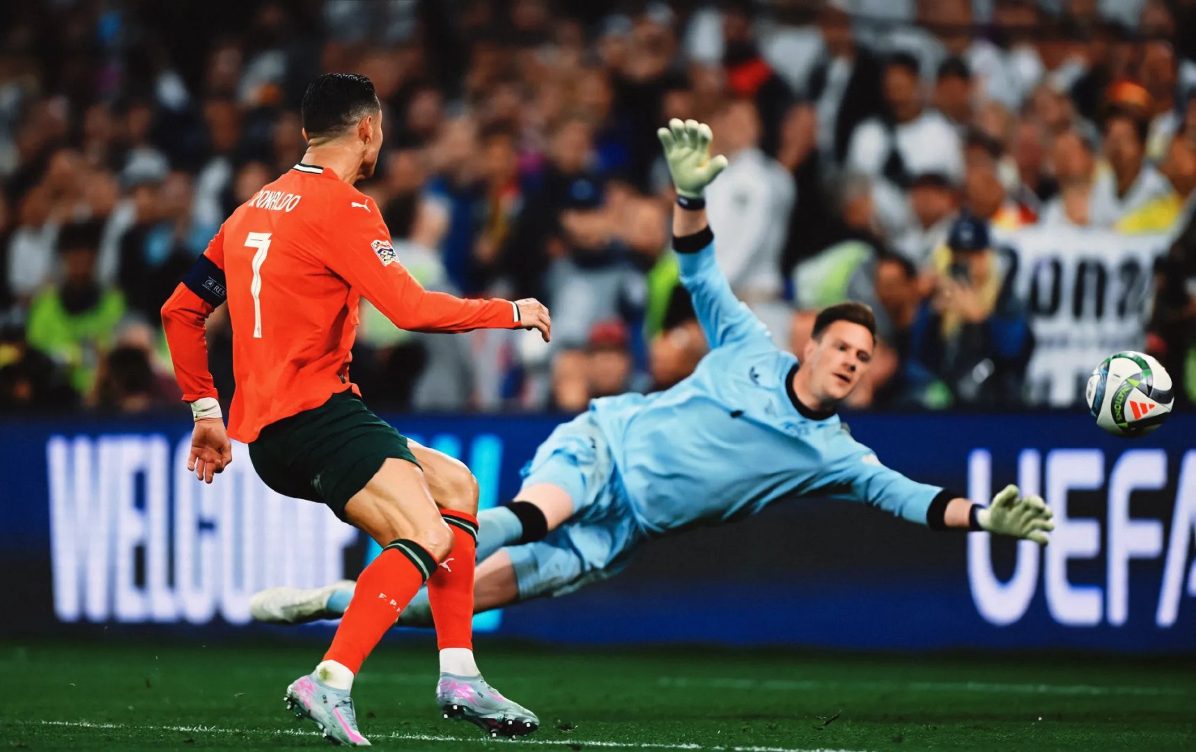 开云体育-关于尤文图斯力克劲敌，成功晋级重要欧洲比赛的信息