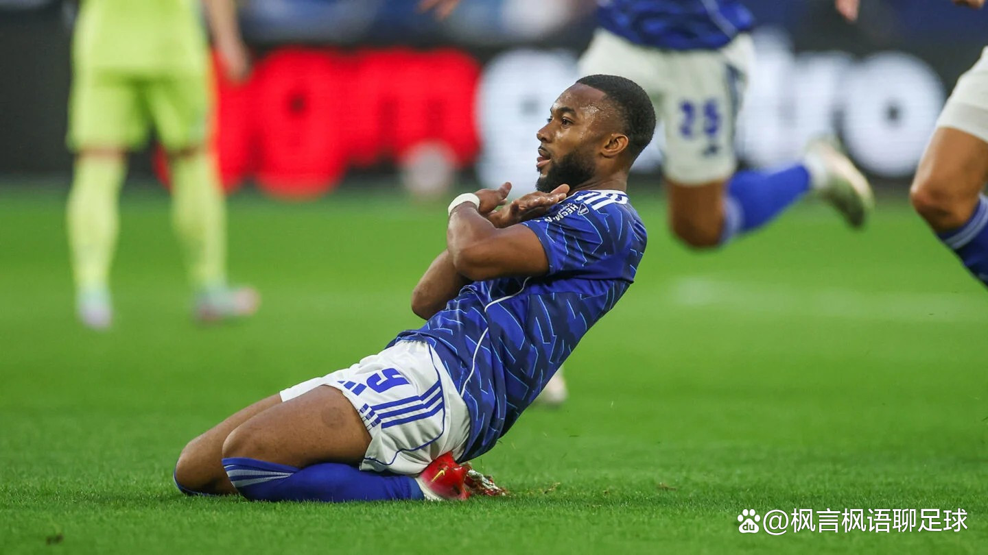 开云体育网页版-沙尔克对阵柏林联队的激烈对决